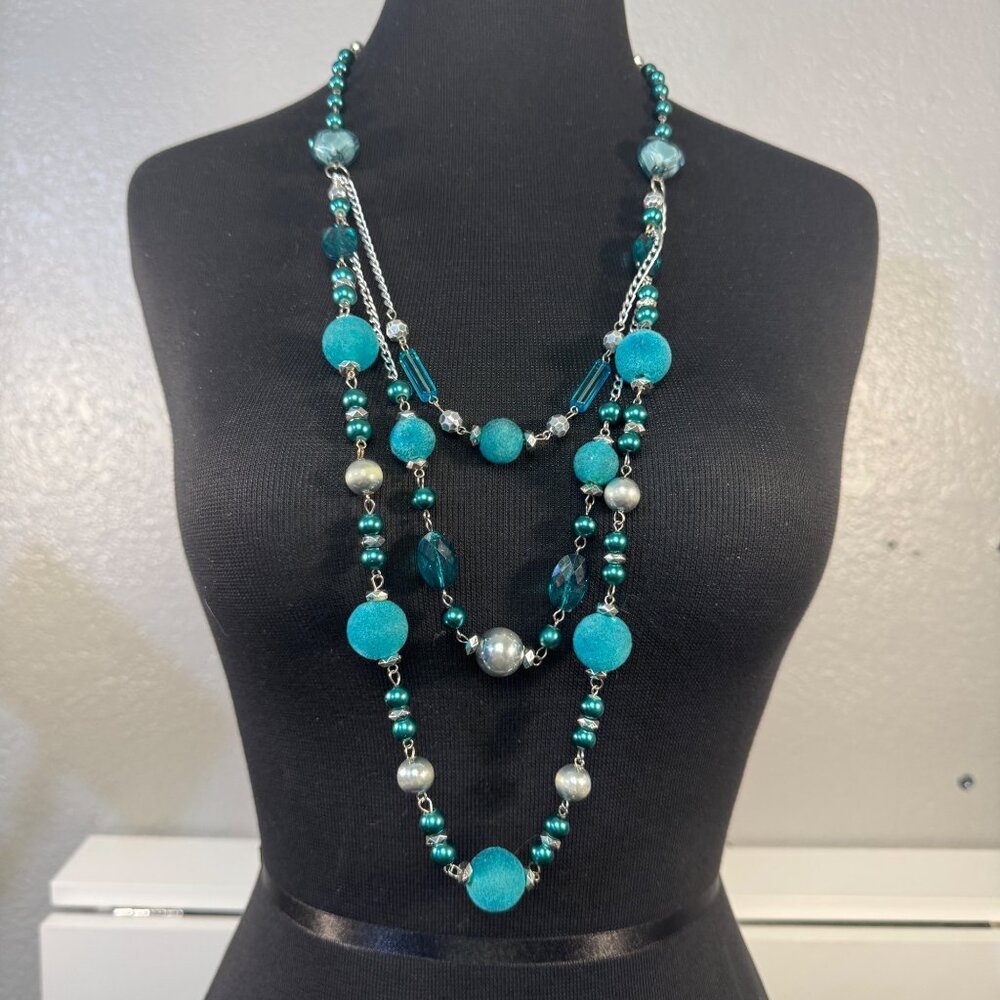 Teal & Silver Multi-Layer Beaded Necklace With Faux Pearls & Chain Accent